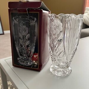 Crystal Clear Signatures Rose Cut Vase